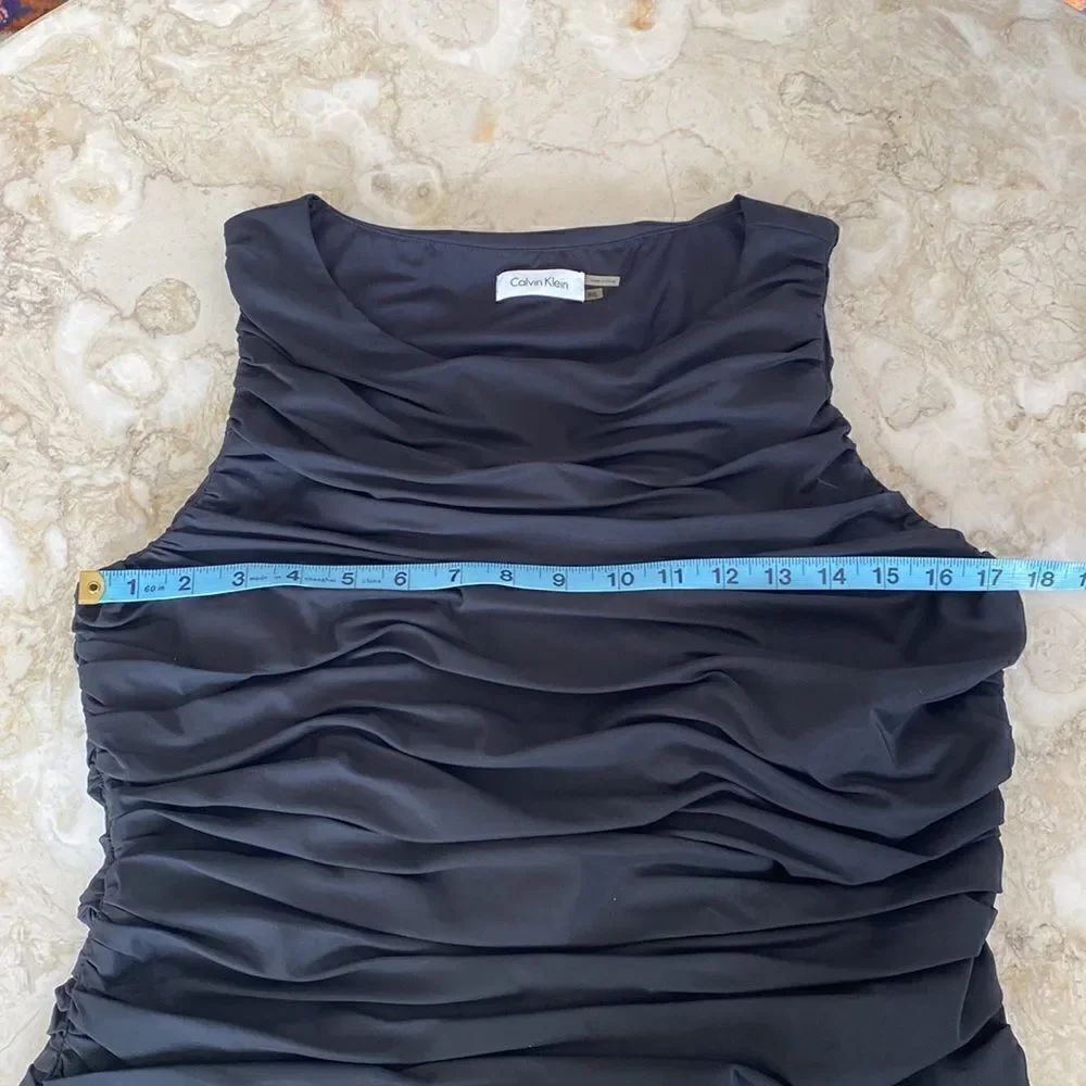 Calvin Klein Rushed Sleeveless Top - Picture 13 of 16